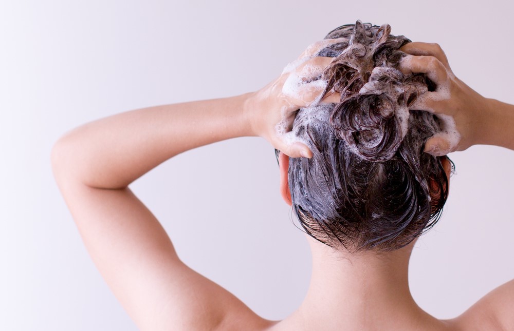 頭皮ストレスを減らす「洗いすぎないさじ加減」7つのポイント
