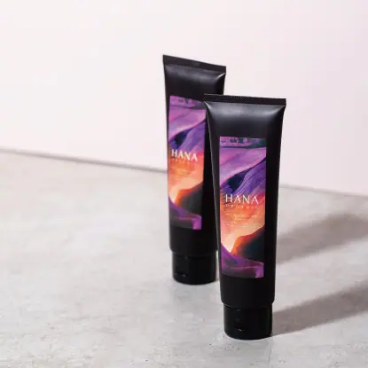 草花の優しさに<br>身も心も癒やされる<br>ジアミンフリー白髪染め